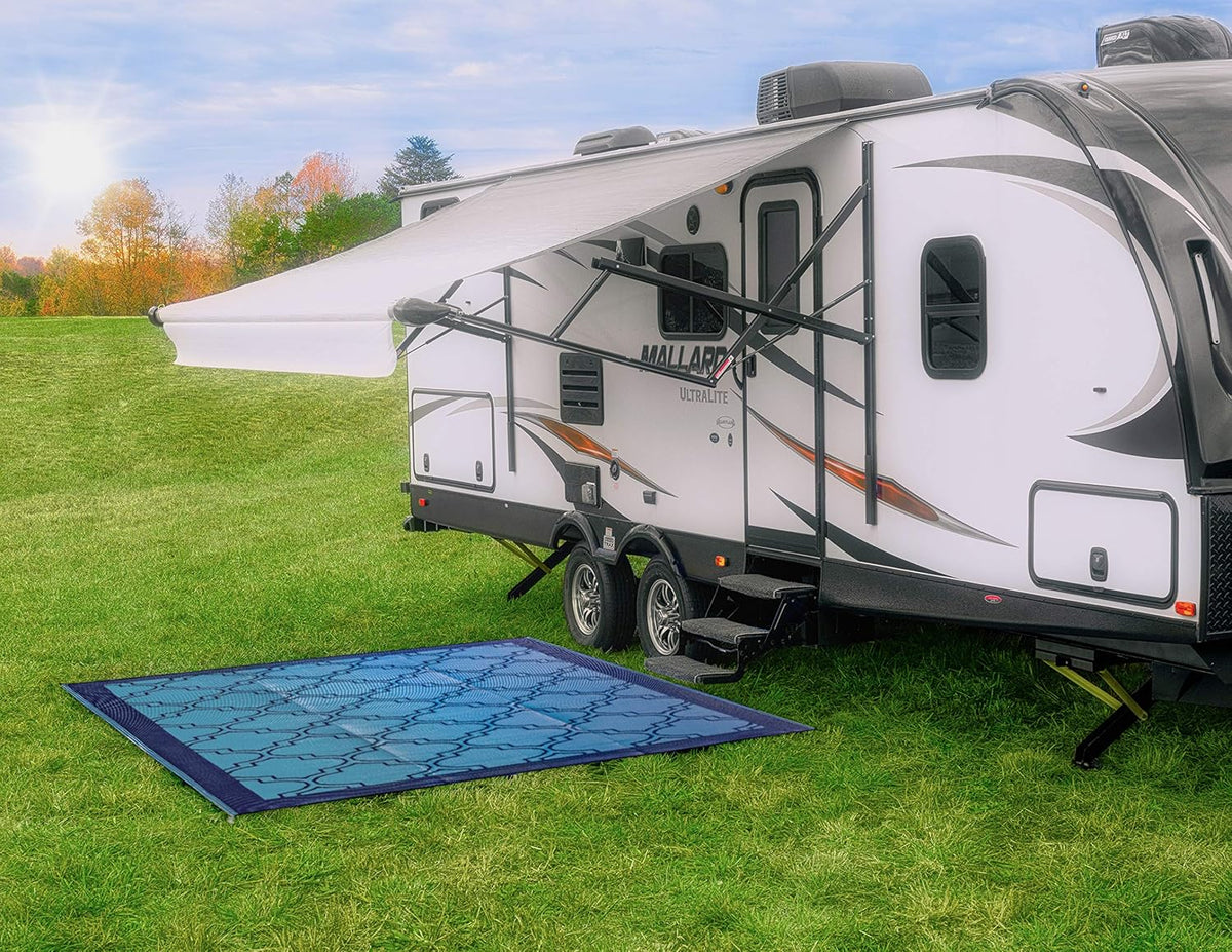 Large Reversible Outdoor Patio Mat (9' x 12', Lattice Blue Design) B76619