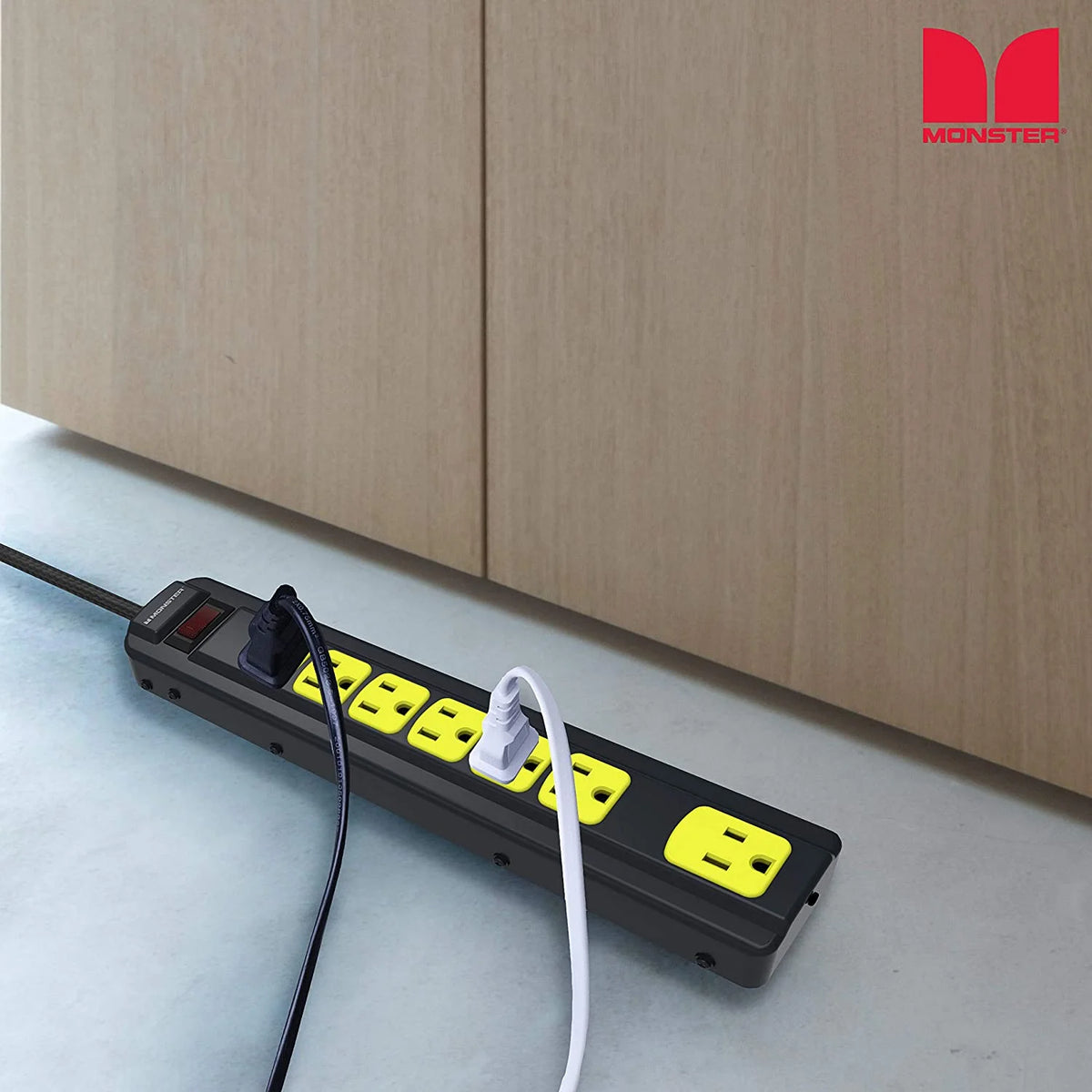 7 Plug-In Surge Protector Power Strip S332567