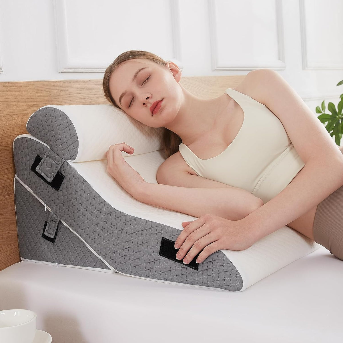 3 PCS 35D Adjustable Triangle Wedge Pillow Set (white grey) J8157