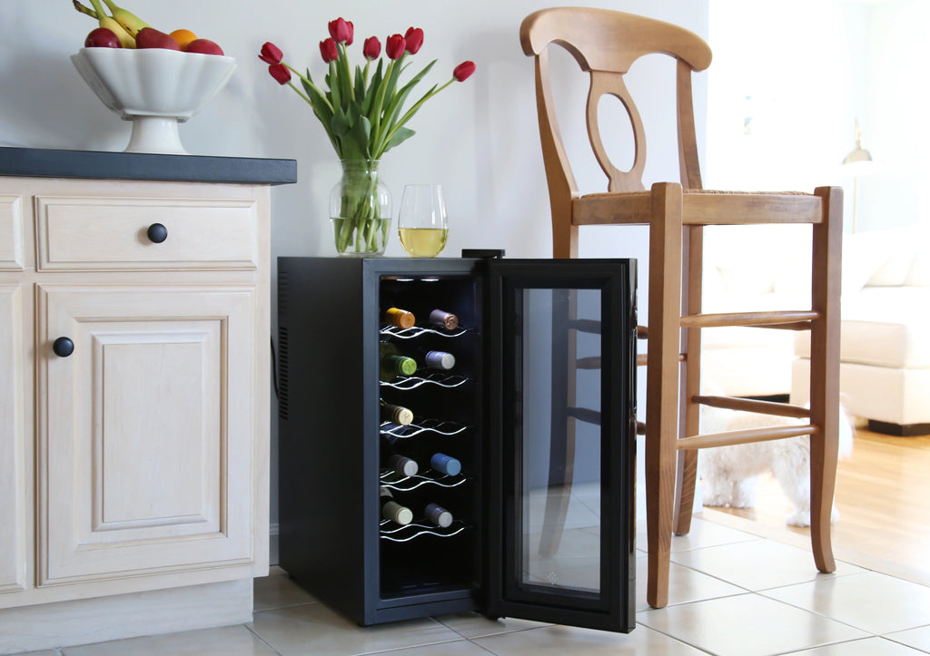 12 Bottle Thermoelectric Freestanding Wine Cooler Black F137234