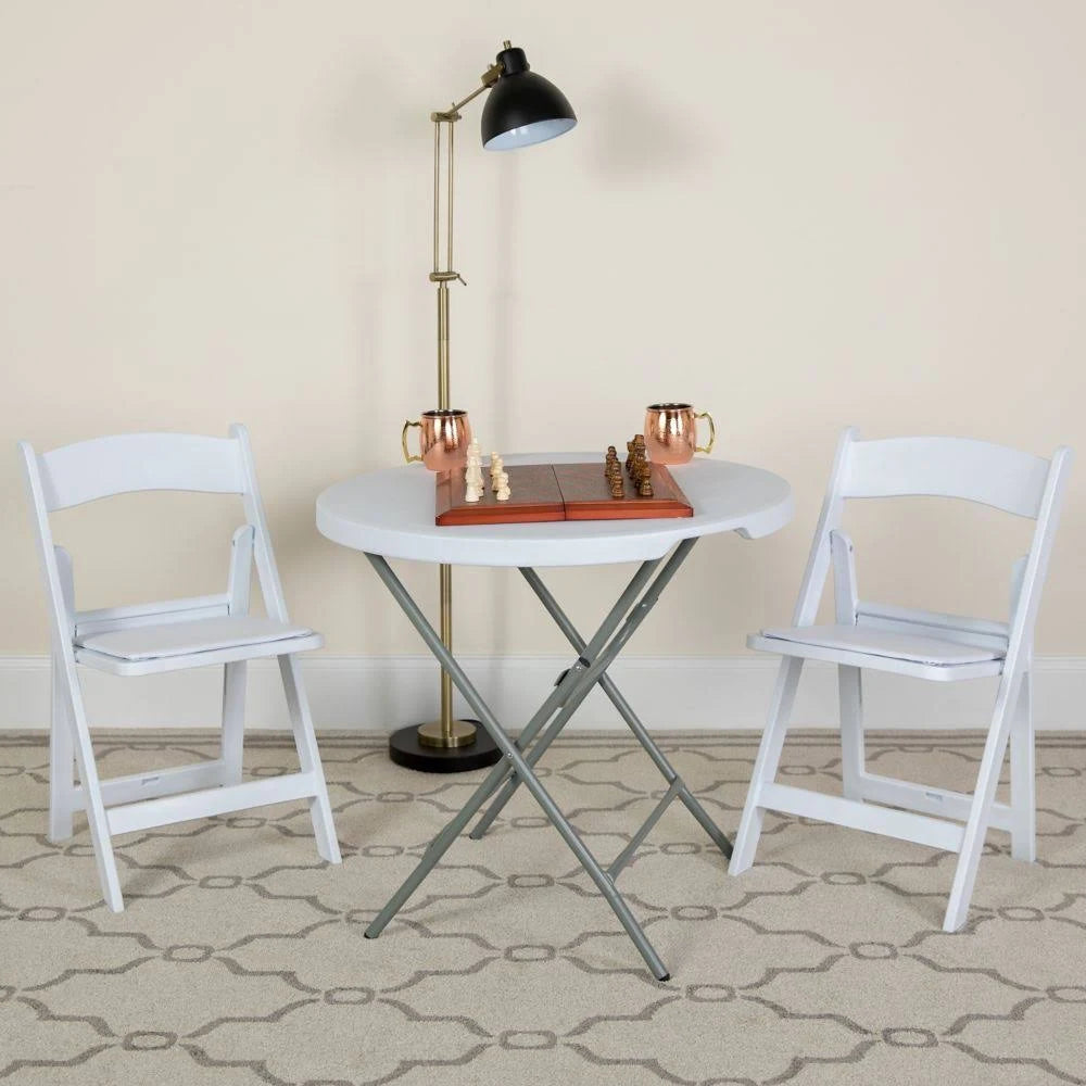 White Resin Folding Chairs (Set of 4) T345