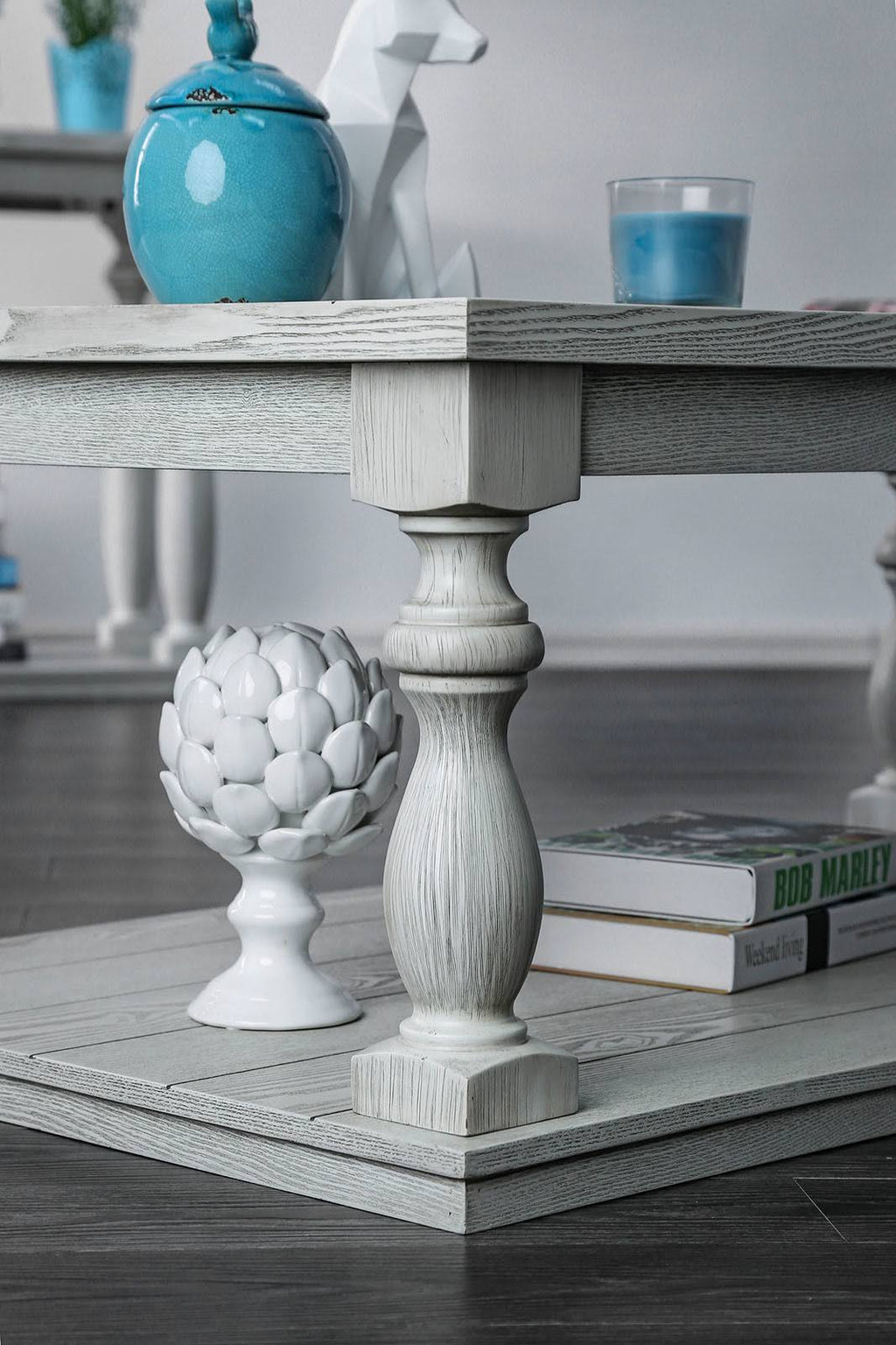 Rustic Coffee Table in Antique White L18146