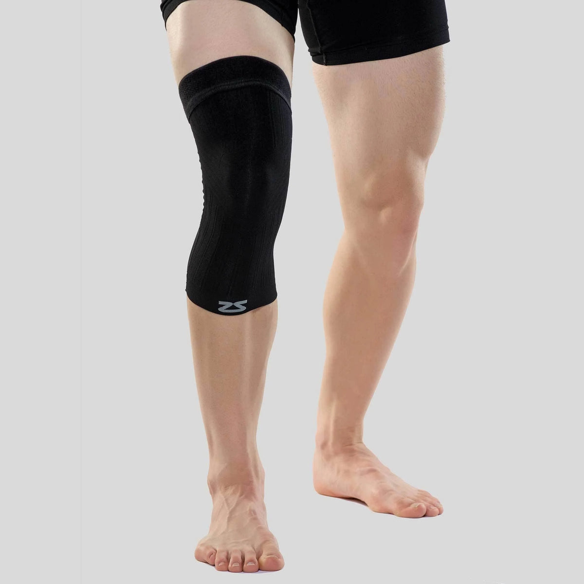 Compression Knee Sleeve in 2 Sleeves Blue K76203