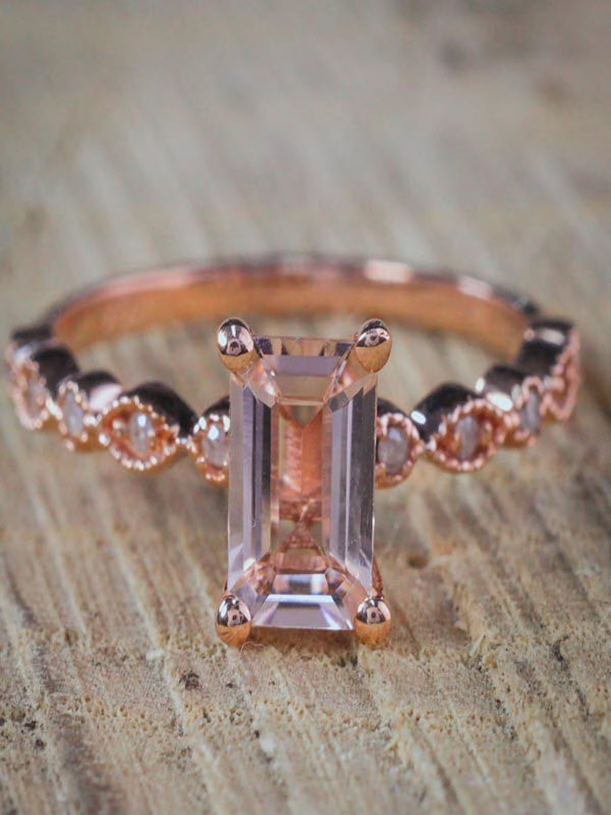 1.25 Carat Peach Pink Morganite and Diamond Engagement Ring in 10k Rose Gold Y564274