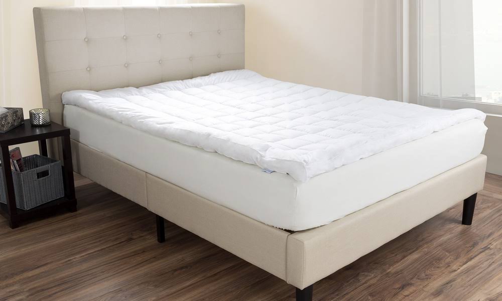 King White Down & Duck Feather Bed Gusset Topper N724389
