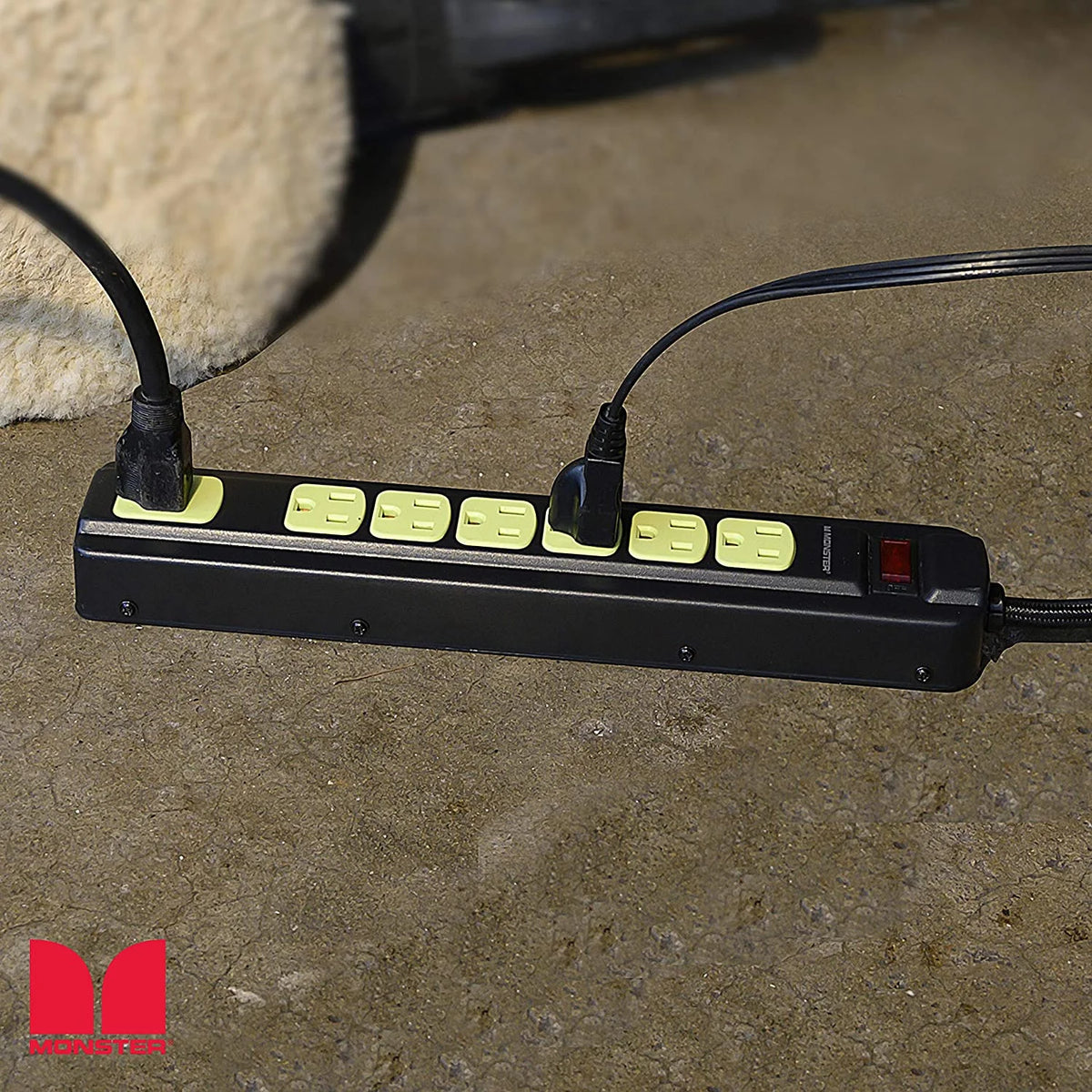 7 Plug-In Surge Protector Power Strip S332567