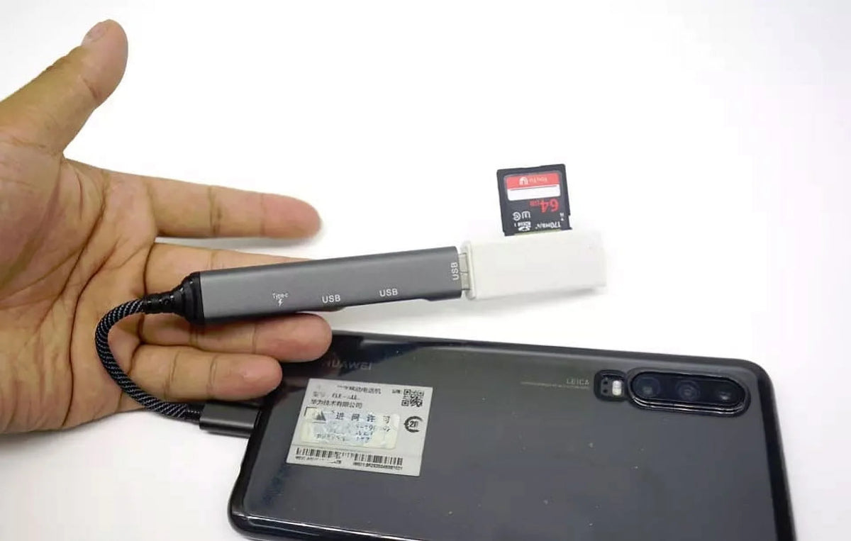 4-in-1 USB-C Adapter USB Hub M71382