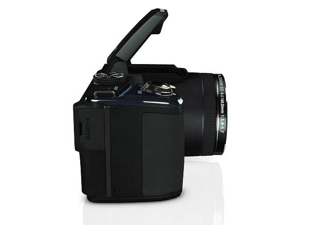 Black Compact Digital Camera Z939