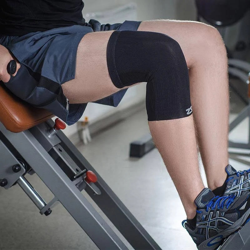 Compression Knee Sleeve in 2 Sleeves Blue K76203