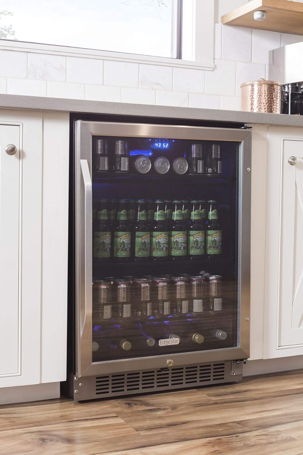 142 Can Built-In Beverage Cooler with Tinted Door Q7573