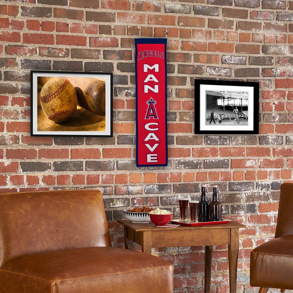 Man Cave Banner T82533